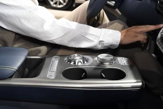 제네시스의 첫 전용 전기차 GV60 실내. 제네시스 제공