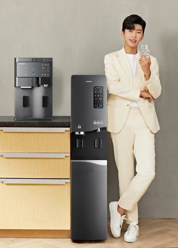 청호나이스 언택트 얼음정수기 [사진=청호나이스]