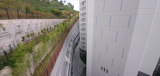 경기 성남시 백현동 구(舊) 한국식품연구원 부지에 지어진 아파트 전경. 함종선 기자
