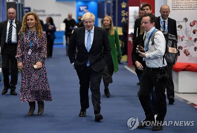 영국 보수당 연례전당대회 참석한 보리스 존슨 총리 [EPA=연합뉴스 자료사진]