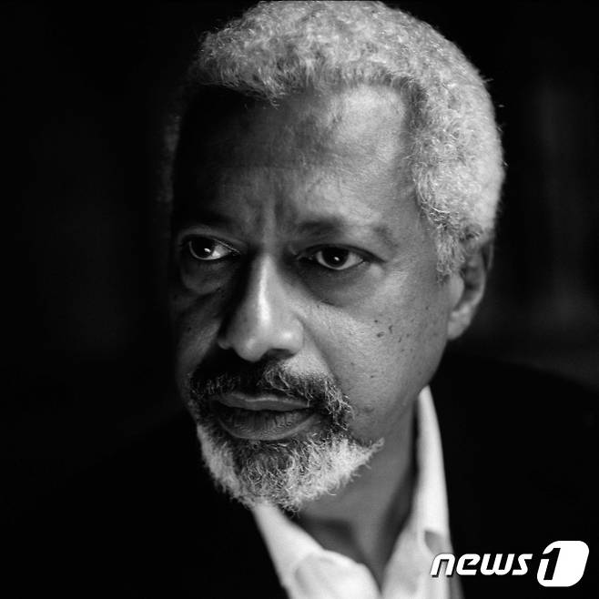 2021 노벨 문학상 수상의 주인공이 된 탄자니아 소설가 압둘라자크 구르나. © 영국문화원(British Council)