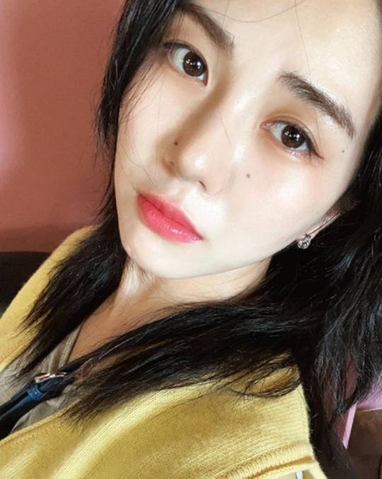 [서울=뉴시스] 권민아. (사진=권민아 인스타그램 제공).2021.10.01.photo@newsis.com