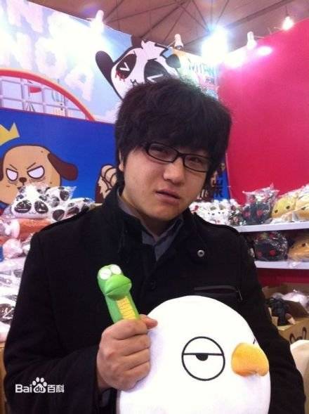 중국에서 선풍적인 인기를 끌고 있는 애니메이션 ‘그 토끼’를 그린 린차오. 인터넷 공간에선 역광비행(逆光飛行)이라는 이름을 쓴다. [중국 바이두 캡처]