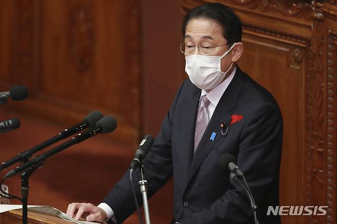 [東京(日本)=AP/ニューシース]去る 11日日本国会で長いフミオ総理が発言している. 2021.10.12.