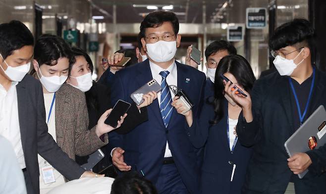 더불어민주당 송영길 대표가 13일 서울 여의도 국회에서 열린 비공개 당무위원회의에 참석하고 있다. (사진= 국회사진기자단)