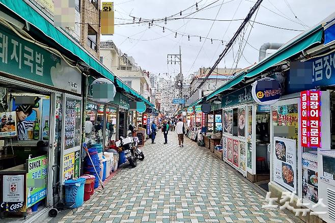 제26회 부산국제영화제 기간 해운대전통시장. 박진홍 기자