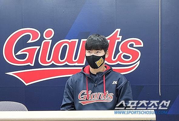 인터뷰에 임한 최준용. 김영록 기자