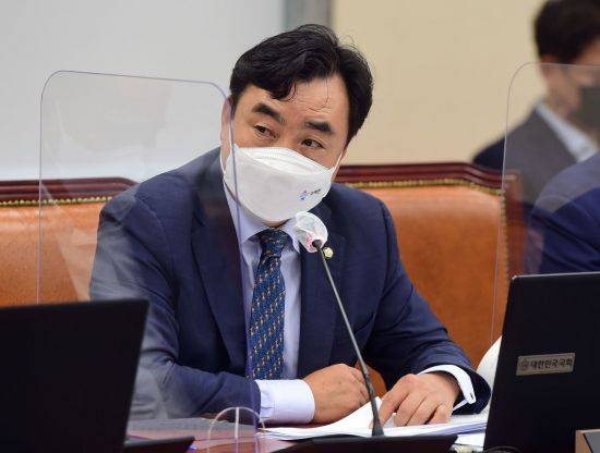 윤관석 더불어민주당 의원