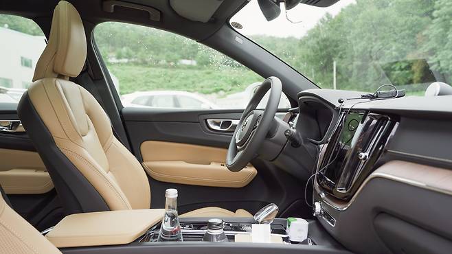 볼보자동차 XC60 부분변경 모델 내부./이재훈 PD
