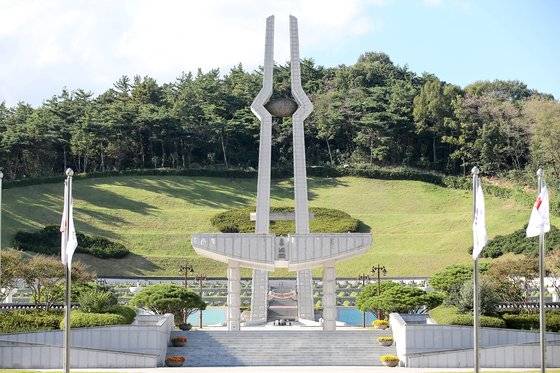 광주광역시 북구 운정동 국립5·18민주묘지 내 5·18민중항쟁 추모탑. 프리랜서 장정필