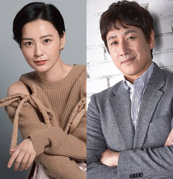 정유미와 이선균이 공포스릴러 '잠'에서 부부로 연기호흡을 맞춘다.