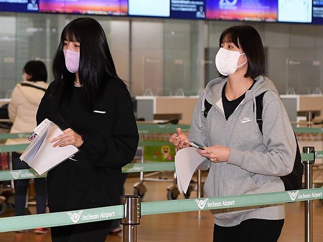 16일 그리스로 출국하는 이재영·이다영 / 사진=MK스포츠