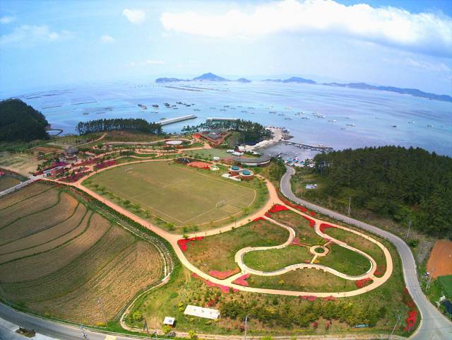 ▲땅끝황토나라테마촌 전경ⓒ해남군청