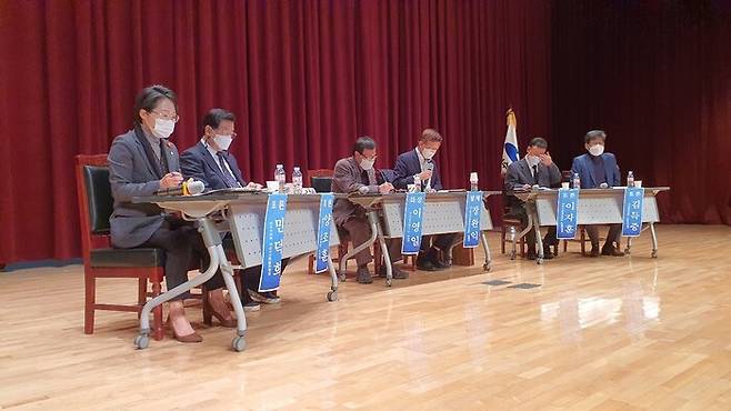 여순사건 진상규명과 역사바로세우기 범국민위원회는 18일 여수문화홀에서 여순특별법 시행령 마련을 위한 2차 토론회를 열었다. 여수지역사회연구소 제공