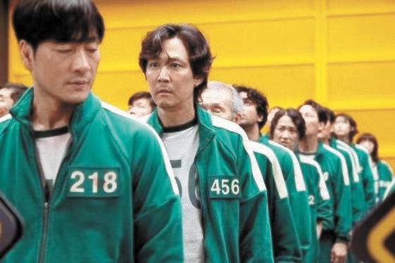 넷플릭스 드라마 '오징어 게임'의 흥행으로 누가 돈을 벌었을까. 사진 넷플릭스