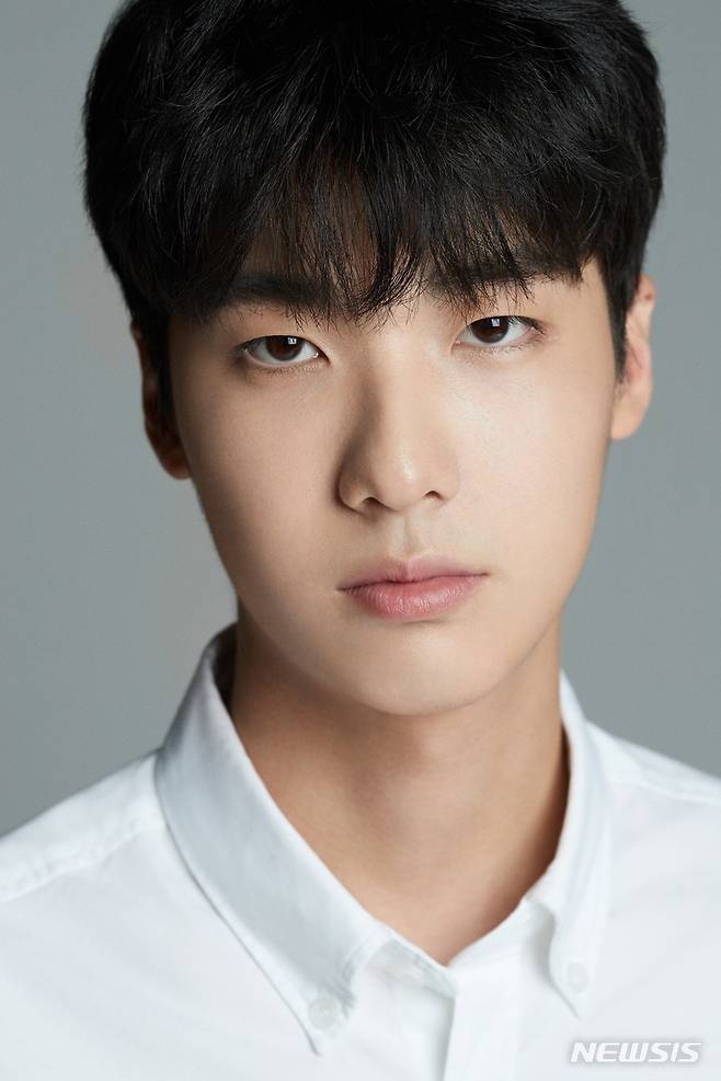 [서울=뉴시스]배우 홍진기. (사진=글로리어스 엔터테인먼트 제공) 2021.10.19. photo@newsis.com