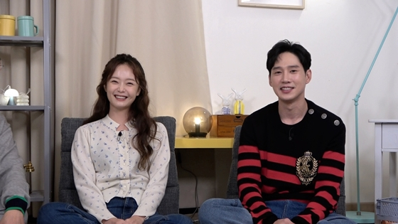 배우 전소민(사진 왼쪽), 박성훈이 KBS 2TV '옥탑방의 문제아들'에 출연했다./사진제공=KBS