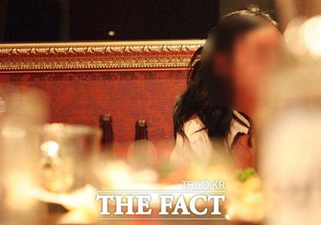 부산 중부경찰서는 20일 "청년단체 대표 A 씨가 술잔에 약물을 넣고 성범죄를 저질렀다는 의혹에 대해 수사 중"이라고 밝혔다. 사진은 기사 내용과 무관 /더팩트 DB