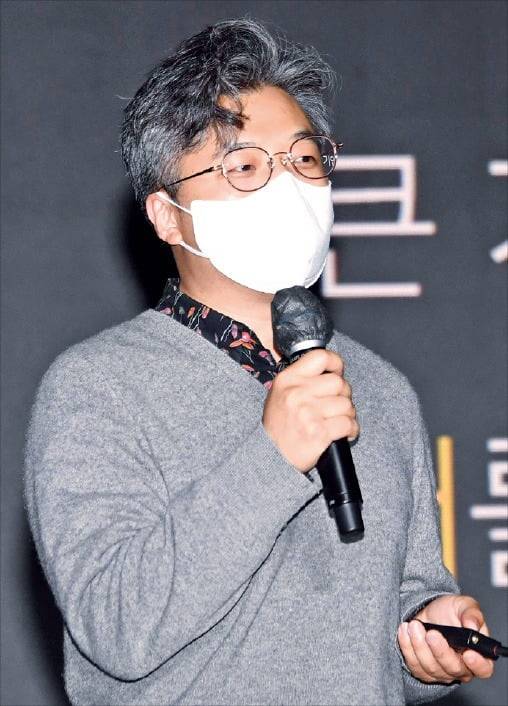 남세동 보이저엑스 대표가 20일 ‘코리아 AI 스타트업 100 콜로키움’ 주제발표에서 딥러닝 스타트업의 성장 가능성에 대해 발표하고 있다.  /신경훈  기자