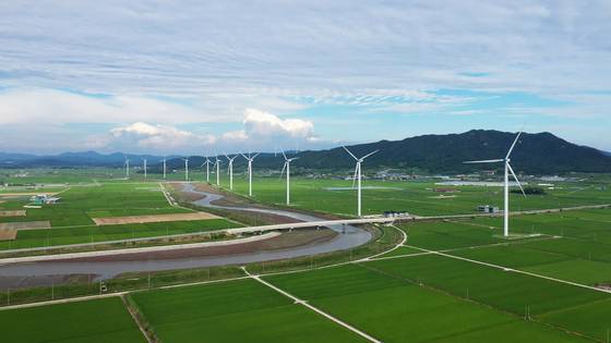 Unison wind generators at the Yeonggwang wind farm in South Jeolla. [UNISON]