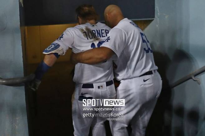 ▲ 다저스가 '3선발 체제'의 한계를 드러내고 있다. 여기에 주전 3루수 저스틴 터너까지 다쳤다.