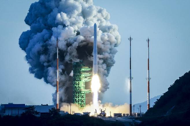 한국형 발사체 누리호(KSLV-ll)가 지난 21일 전남 고흥군 나로우주센터에서 발사되고 있다. (사진=연합뉴스)