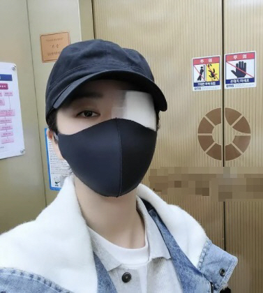 Actor Bae Seul-Ki has been told of his recent situation.On the 22nd, Bae Seul-Ki wrote in his instagram, Finally surgery! Lets break up now, Today is a hospital tour all day from morning to evening.Health is the best, everyone! and posted a picture.The photo showed Bae Seul-Ki looking for an ophthalmology clinic with an eye patch on his left eye.Bae Seul-Ki has been worried about the recent pain of the dalakki, but it is finally an atmosphere that relieved the fans by solving the surgery.Meanwhile, Bae Seul-Ki married YouTuber Shim Sin-seop last November, playing Kang Yu-na in SBSs Amor Party - Love You, Now, which ended on the 1st.