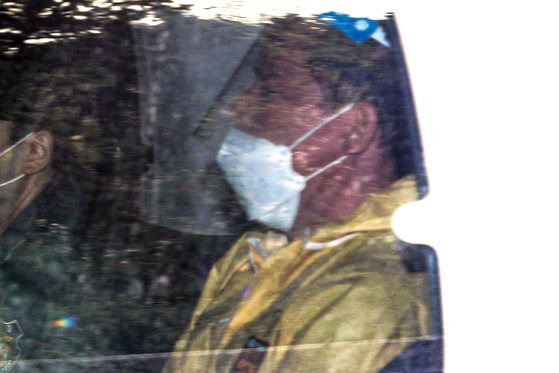 '대장동 개발 사업 특혜' 의혹의 핵심 인물로 꼽히는 유동규 전 성남도시개발공사 기획본부장의 구속기한은 오는 22일까지다. 검찰이 이 기간 내 유 전 본부장을 기소하지 않으면 그는 석방된다. 사진은 지난 3일 구속영장실질심사 이후 구치소로 호송되는 유 전 본부장의 모습. 우상조 기자