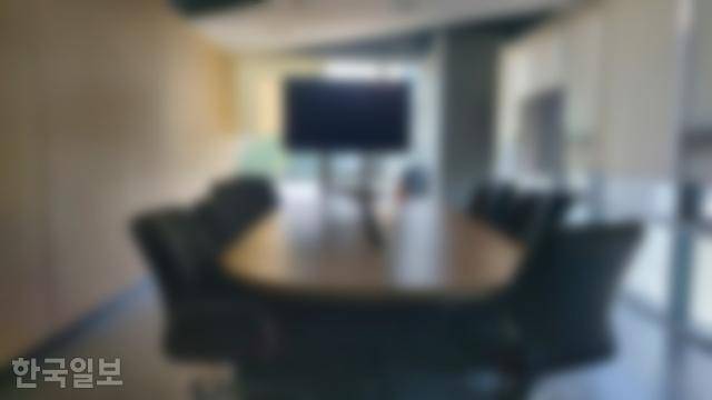 직원 두 명이 생수를 마시고 의식을 잃은 서울 서초구 양재동 한 회사 사무실이 텅 비어있다. 서현정 기자