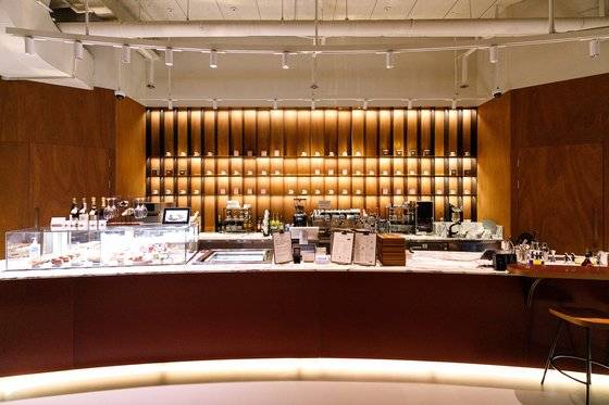 파스쿠찌가 양재 사옥 1층에 낸 에스프레소 바 시그니처 매장. 사진 SPC