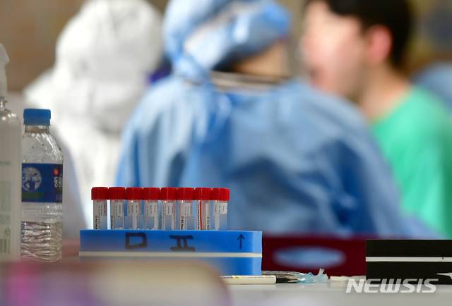 [광주=뉴시스] = 코로나19 검사 키트. (사진=뉴시스 DB). photo@newsis.com *재판매 및 DB 금지