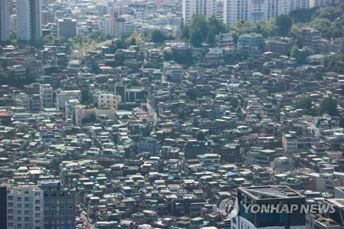 서울 영등포구 63스퀘어에서 바라본 서울 시내 주택단지 [연합뉴스 자료사진]