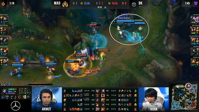 제이스는 텔포를 사용하지만 케넨은 라인을 민다(이미지=롤드컵 방송)