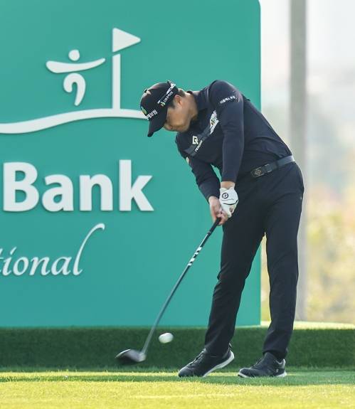 2021년 한국프로골프(KPGA) 코리안투어 하나은행 인비테이셔널 우승을 차지한 이태훈 프로. 사진제공=하나은행 인비테이셔널 대회본부