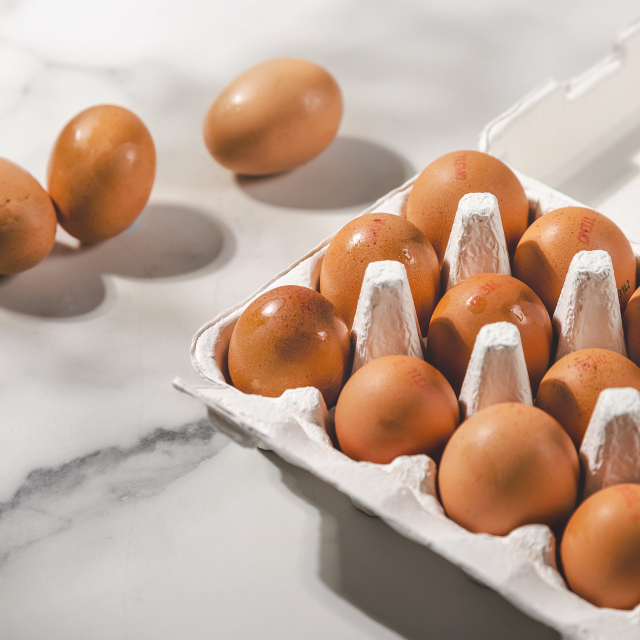 30일·31일 양일간 ‘쓱데이’를 여는 이마트가 조류인플루엔자(AI)로 지난해보다 가격이 뛴 계란을 도매가보다 10% 이상 저렴한 가격(한 판에 3,980원)에 판매한다./사진 제공=이마트