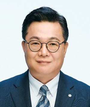 문홍성 ㈜두산 CBO