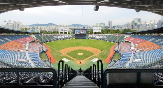 KBO가 한 매체의 리그 중단 관련 의혹 제기에 '엄정 대응'을 예고했다. [연합뉴스]