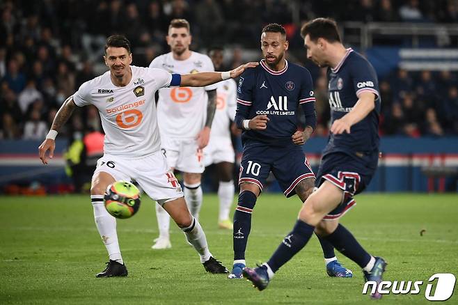 파리 생제르맹(PSG)이 릴을 상대로 극적인 역전승을 거뒀다. © AFP=뉴스1