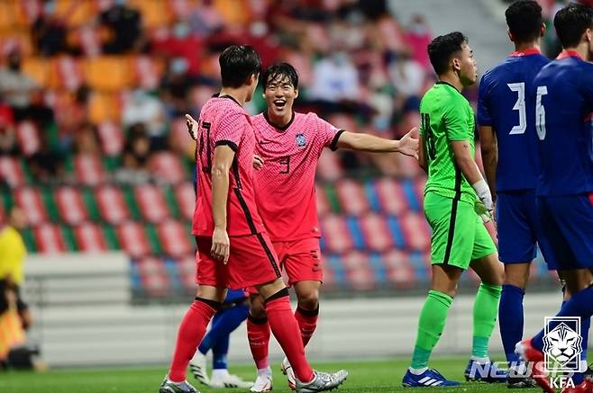 [서울=뉴시스]U-23 축구대표팀 이규혁이 환호하고 있다. (사진=대한축구협회 제공)