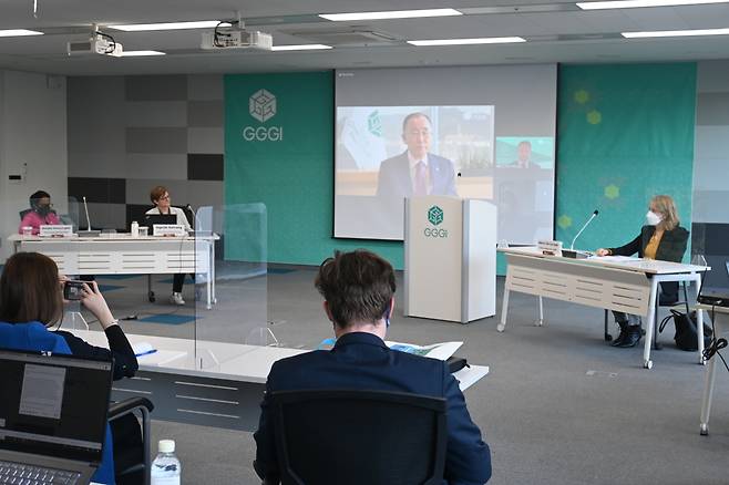 Former UN Secretary-General Ban Ki-moon delivers opening remarks through a video message at GGGI headquarters on Oct. 27 (Sanjay Kumar/The Korea Herald)