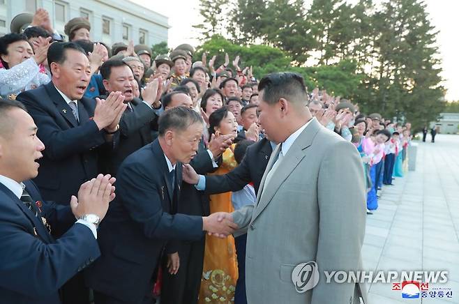 북한 김정은, 정권수립 73주년 경축행사 참가자들 축하 [평양 조선중앙통신=연합뉴스. 국내에서만 사용가능. 재배포 금지. For Use Only in the Republic of Korea. No Redistribution]
    nkphoto@yma.co.kr