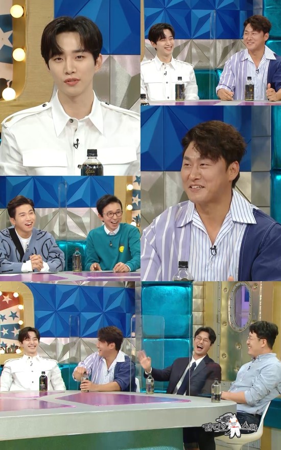 MBC Radio Star, which will be broadcast on the 3rd, will be featured in Tomorrows National Actor with Lee Joon-ho, Dae-Hwan Oh, Choi Young-jun and Hyun Bong-sik.Lee Joon-ho has accumulated filmography by appearing in many works such as Kims Chief, Confession, and Oiled Melody.In the red end of the clothes sleeve, which will be broadcasted for the first time on the 12th, he will play the role of arrogant and arrogant perfectionist prince.Dae-Hwan Oh, who appeared together, plays the role of Kang Tae-ho, the escort warrior of Isan, and works with Lee Joon-ho.Lee Joon-ho is left-handed to play the discrete character in the red end of his clothing sleeve, but he even practiced right-handed chopsticks, and is expected to show his detailed performance.Lee Joon-ho and Dae-Hwan Oh also make the first Red Retail TV viewer ratings pledge in Radio Star.Lee Joon-ho is said to have cheered 4MC when Red End of Clothes Retail achieved 15% of TV viewer ratings by promising to re-enter Radio Star with the launch of Gonryongpo Pool and decorate the My House joint stage of Dae-Hwan Oh and 2PM.Attention is focusing on whether we can see the joint stage of Lee Joon-ho and Dae-Hwan Oh.Lee Joon-ho then reveals an anecdote of the character over-indulgence that does not mind living hardship for acting.Lee Joon-ho recalled the time he played the role of a deadline in the drama Just Love and said, I fell 7kg after receiving the script.I have a white nose because of stress. Dae-Hwan Oh shows off his dedication to finding Radio Star in five years.Dae-Hwan Oh has filmed the movie after the end of the weekend drama Ive Goed Once, but it is curious to know that she decided to appear on TV because of her daughters decisive word.Dae-Hwan Oh also tells a passion for losing 7kg in search of a fasting place for acting transformation.In particular, he said that he had applied this to his body to lose weight, and that he had devastated the scene.Dae-Hwan Oh, who is sincere in acting, said, The role of a doctor, lawyer, and judge is not good enough to play a work.Dae-Hwan Oh, who has accumulated a cognitive degree, makes Jo In-sung, Nam Joo-hyuk, and Park Byung more await the broadcast that they have revealed the story of the shrug in front of them and led to the admiration of 4MC.Lee Joon-hos acting and immersion episodes can be found on Radio Star, which is broadcasted at 10:30 pm on the 3rd.Photo: MBCs Radio Star