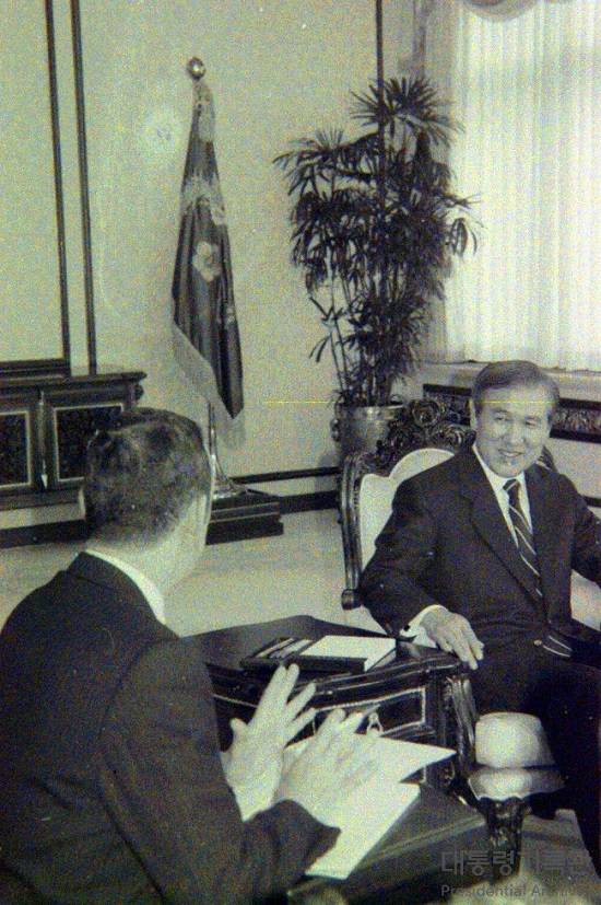 노태우 대통령 LA타임즈와 인터뷰 (1988)