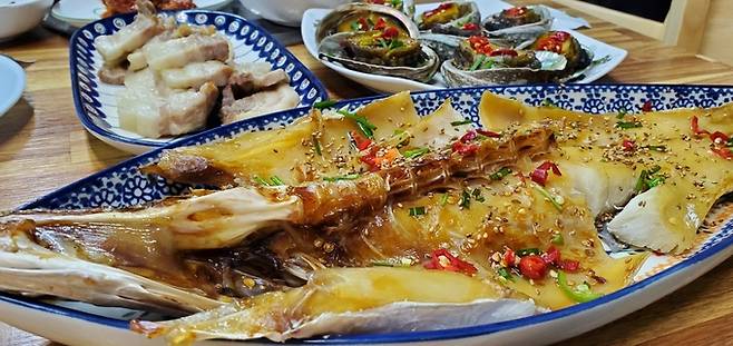 섬초랑민어가의 민어건정