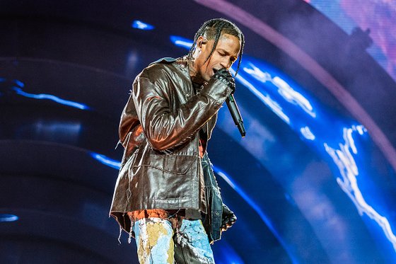 '트래비스 스캇' HOUSTON, TEXAS - NOVEMBER 05: Travis Scott performs during 2021 Astroworld Festival at NRG Park on November 05, 2021 in Houston, Texas. (Photo by Erika Goldring/WireImage)