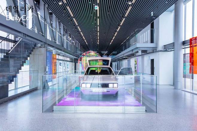 현대모터스튜디오 부산, '리플렉션 인 모션' 해리티지 포니