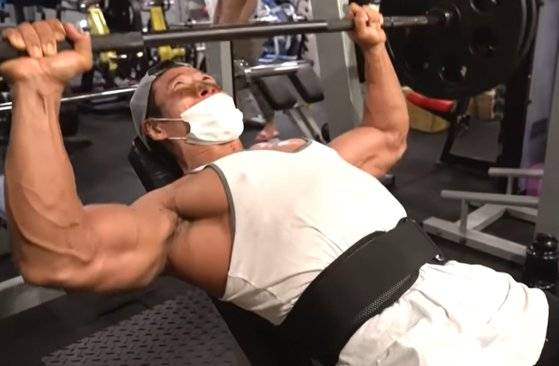 김종국은 약물 복용을 하지 않았다고 주장하며 이를 증명하길 원하고 있다. 인터넷 캡처