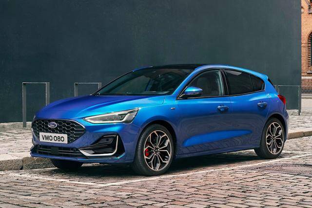 포드가 자사의 스테디셀링 해치백 포커스의 신모델을 선보였다.