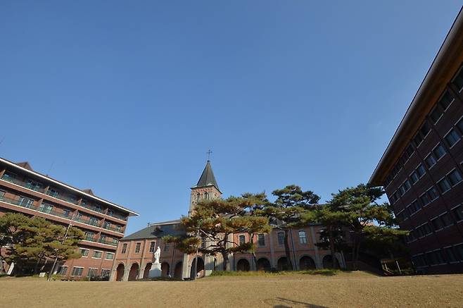 성유스티노 신학교