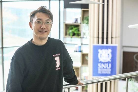 소소하게 크게는 서울대 MBA 학생회장을 맡고있다. 그는